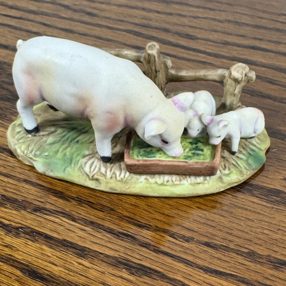 Vintage Enesco Porcelain Pig Sow and Piglets Figurine E-3970 Taiwan Farmhouse